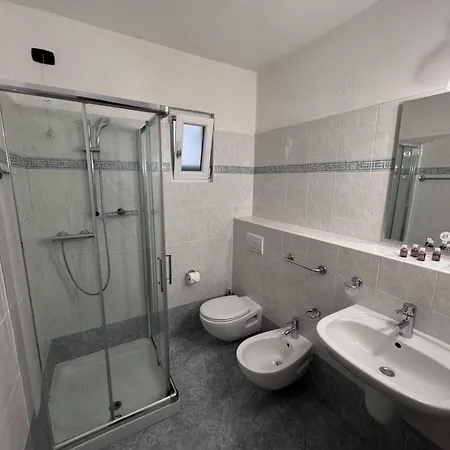 Letizia Aparthotel Ossuccio